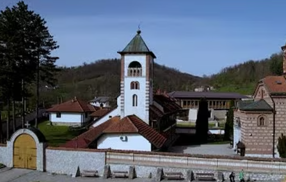 Zadužbina vladike Nikolaja prepuna vernika, krštenja svakog vikenda uz liturgije koje ispunjavaju dušu