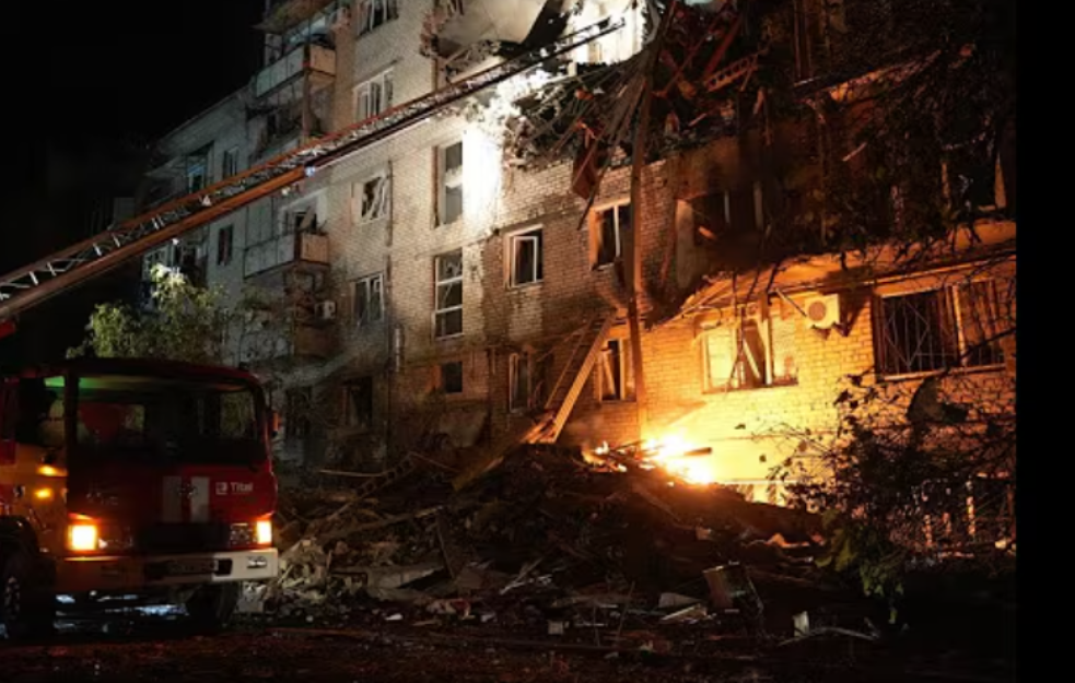 Ruski noćni napad dronovima na Ukrajinu odneo 12 života, preko 60 ranjenih