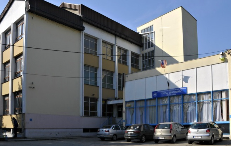 U Kragujevcu danas protest ispred Trgovinsko-ugostiteljske škole: Reagovali zbog postupaka direktora