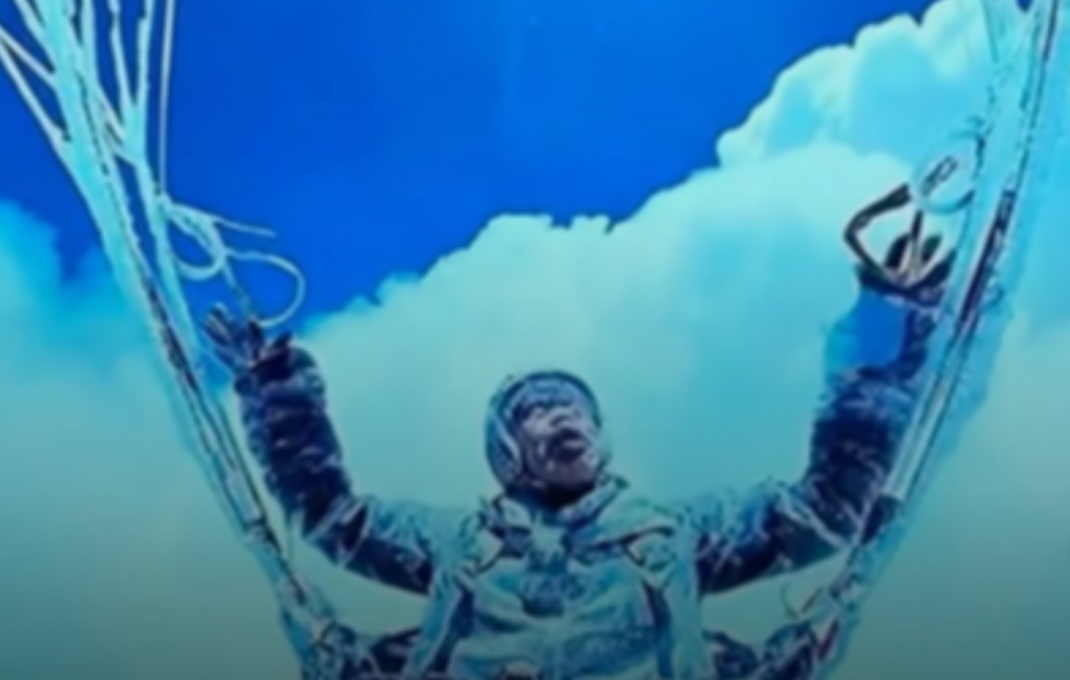 Čovek parablajdingom dostigao visinu Mont Everesta: 