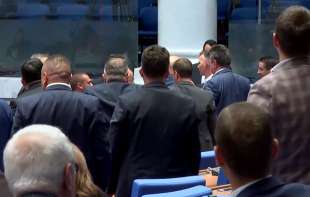 Bugari se potukli zbog prelaska na evro (VIDEO)
