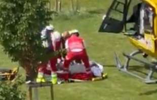 Devet žrtava masakra u školi u Gracu: Napadač ubio sedmoro učenika i nastavnika pa izvršio samo<span style='color:red;'><b>ubistvo</b></span> (VIDEO)