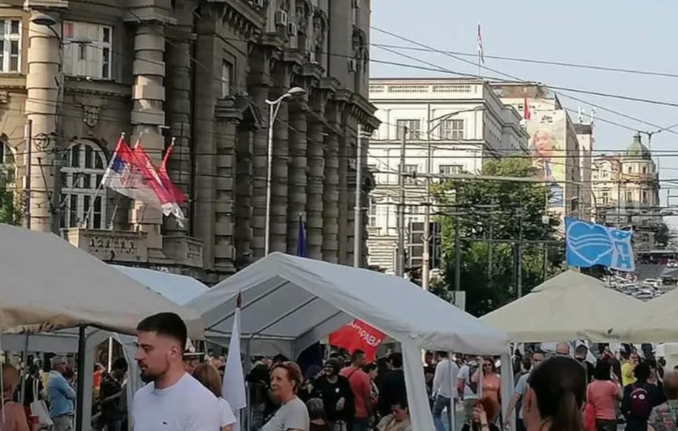 Peti dan protesta 