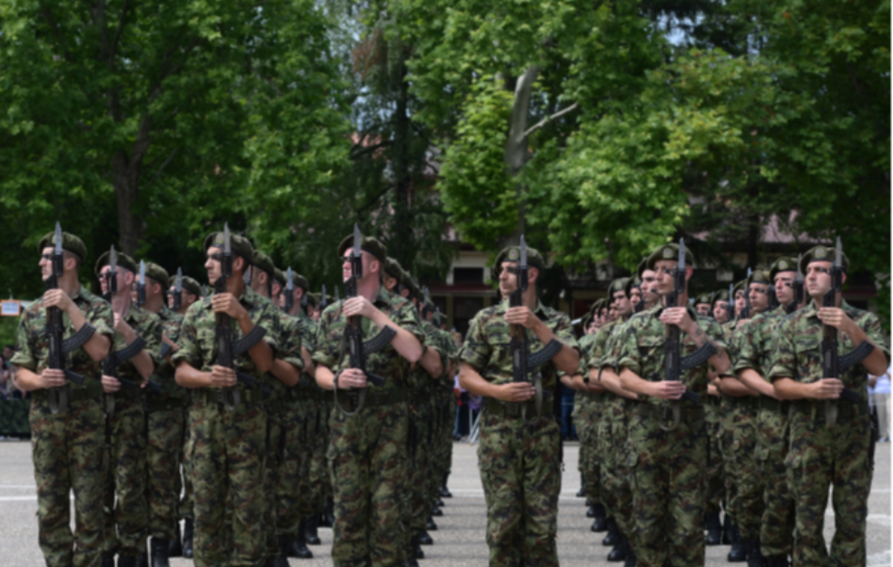Radić: Vojska Srbije OTUĐENA OD NARODA, unutar nje je 