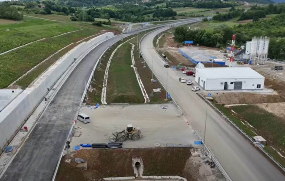Vučić: Autoputem do Požege već krajem ovog meseca