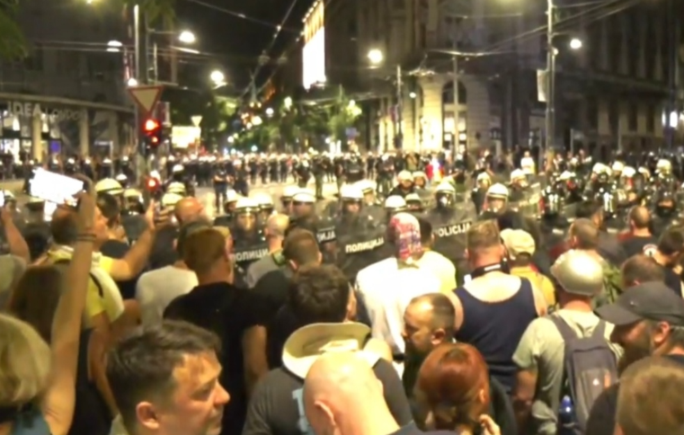 Arhiv javnih skupova: Objavljena procena broja učesnika vidovdanskog protesta na Slaviji