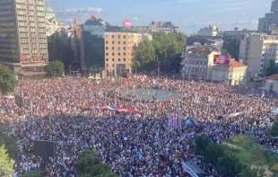 Ruski mediji o protestu u Beogradu: 36.000 ljudi traži izbore, sukobi s policijom na Slaviji