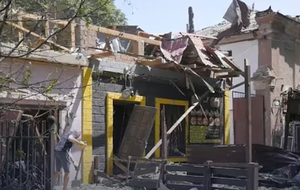 U ruskom napadu dronovima na Harkov jutros ranjeno 17 osoba