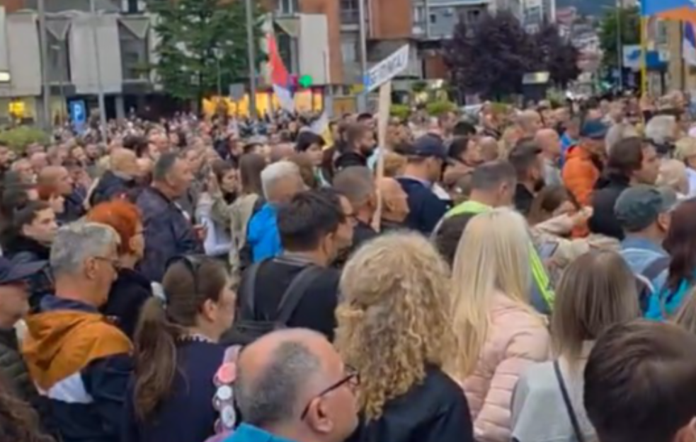 Novi veliki protestu u Užicu zbog pritvora sedmorici Užičana: Gradom se ori 