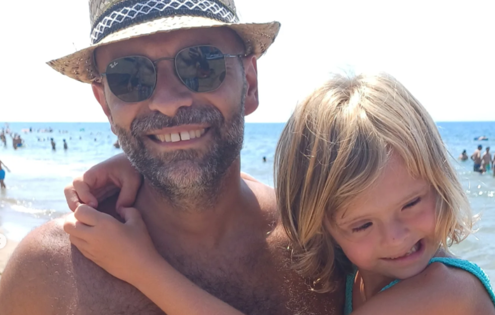 Topla priča o čoveku koji je usvojio devojčicu sa Daunovim sindromom