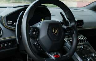 Krio retki Lamborghini Miura u svojoj dnevnoj sobi 40 godina