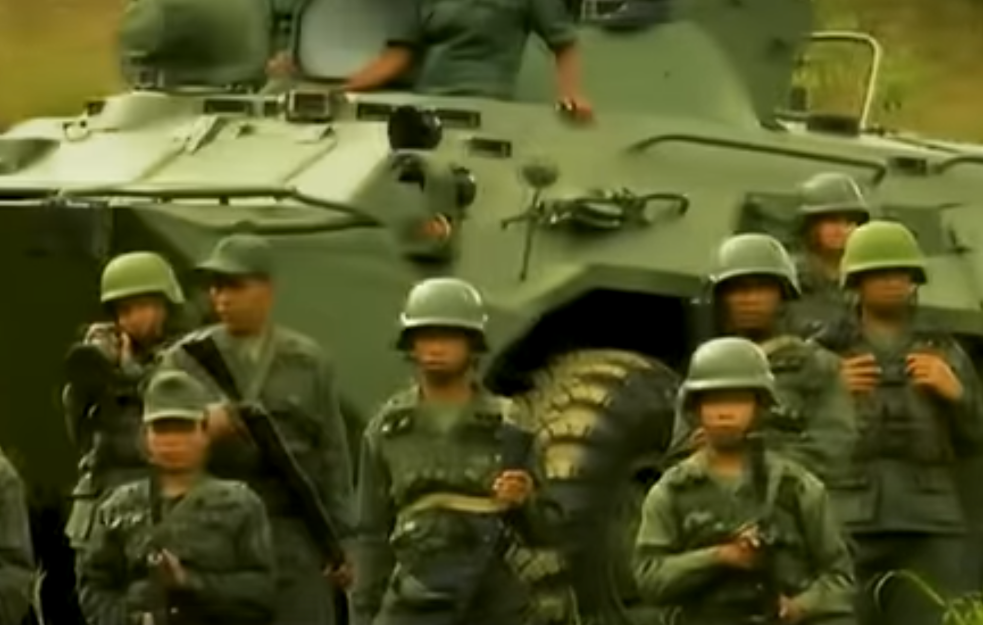 Maduro raspoređuje 4,5 miliona milicionara kao odgovor na pretnje SAD 