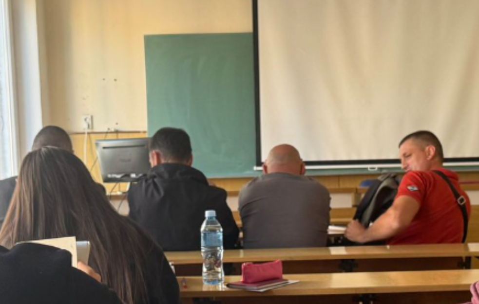 Da me zastrašite? Da me ponizite? Neću vam ovo oprostiti“: Student Mateja iz Niša na polaganju ispita bio okružen s pet inspektora