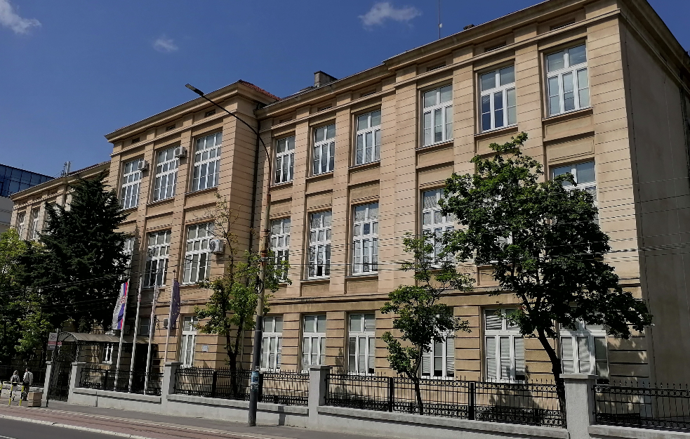 Novi v.d. direktor Vazduhoplovne akademije je osoba koja je pretila roditeljima i zaposlenima