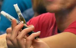 Rastuća upotreba e-cigareta među tinejdžerima izaziva zabrinutost lekara