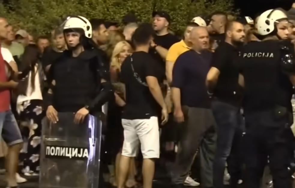 Studenti u blokadi posle incidenata u Novom Sadu: Građani Srbije, budite u pripravnosti