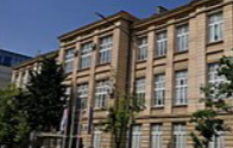 Roditelji đaka i zaposleni na Vazduhoplovnoj akademiji u sukobu sa Ministarstvom prosvete zbog „otimanja imovine“