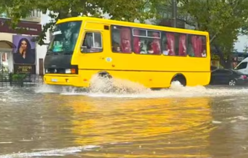 Devetoro poginulih u nevremenu koje je pogodilo Odesu i okolinu