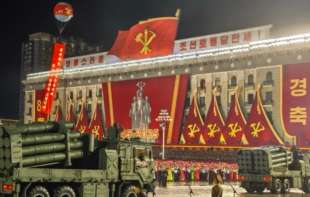 Spektakularna proslava 80. godina Radničke partije Severne Koreje: U Pjongjangu marširali i Rusi (VIDEO)