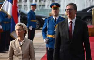 Vučić: Poseta Fon der Lajen učvršćuje temelje naših odnosa sa EU