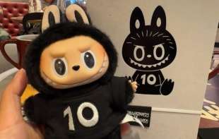 Francuzi zaplenili skoro 56.000 lažnih Labubu lutaka