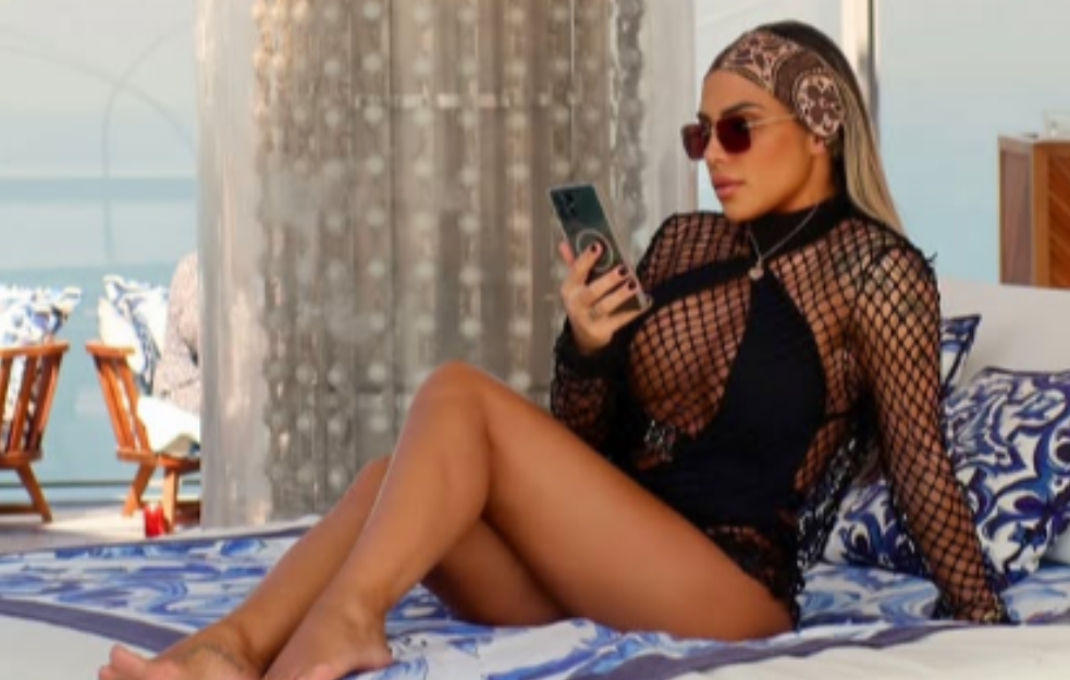 Emotivna ispovest poznate pevačice: Otac ju je šišao na ćelavo, a majku i danas spominje sa suzama u očima