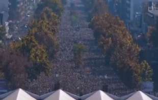 Arhiv javnih skupova izneo procenu: Evo koliko je ljudi prisustvovalo komemorativnom skupu u Novom Sadu