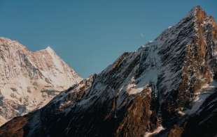Sedam planinara poginulo u lavini u Nepalu