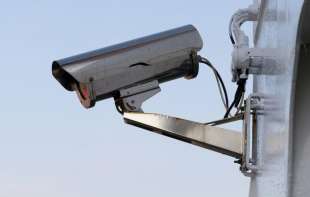 UPRKOS ZAKONU: Biometrijski nadzor u bolnicama, školama, domovima studenata... 