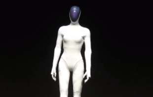 Novi robot izgleda toliko stvarno da neki misle da je u kostimu pravi čovek (VIDEO)