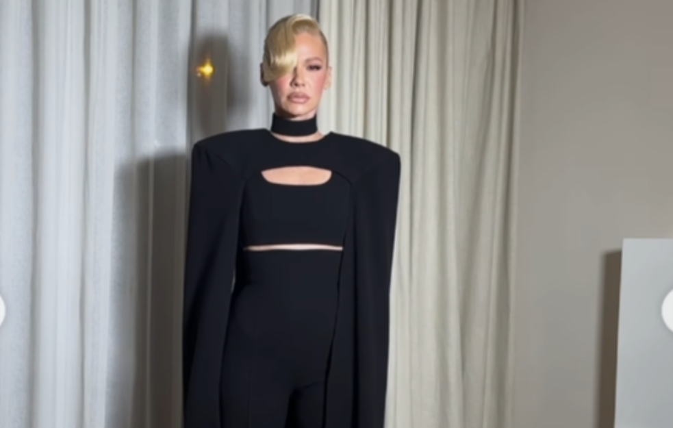  Nataša Bekvalac u smeloj kombinaciji 