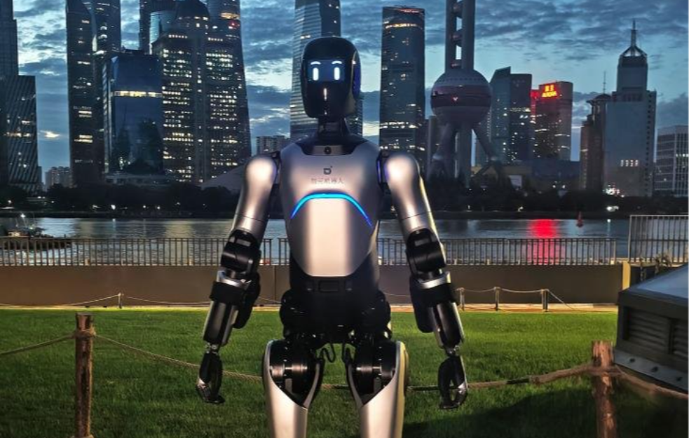 Kineski humanoidni robot putovao 106 kilometara i postavio rekord