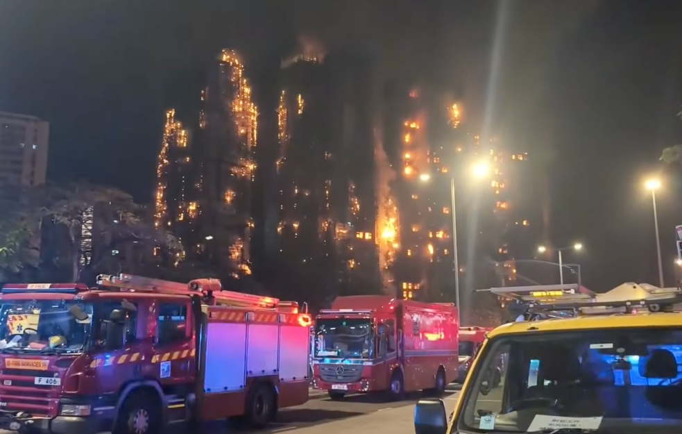 Stravičan požar u Hongkongu: Najmanje 44 poginulih, 279 nestalih