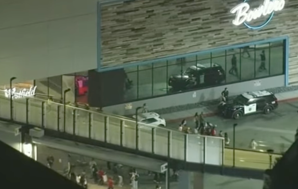 Crni petak u Americi: Tri osobe ranjene u tržnom centru