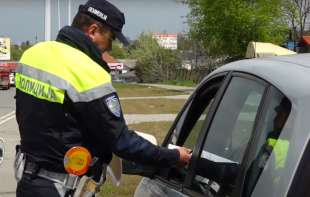 Novi zakon o saobraćaju: Nulta tolerancija za alkohol kad su deca u kolima
