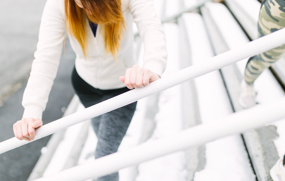 Led sa stepeništa će se brzo otopiti, a nova poledica neće se formirati