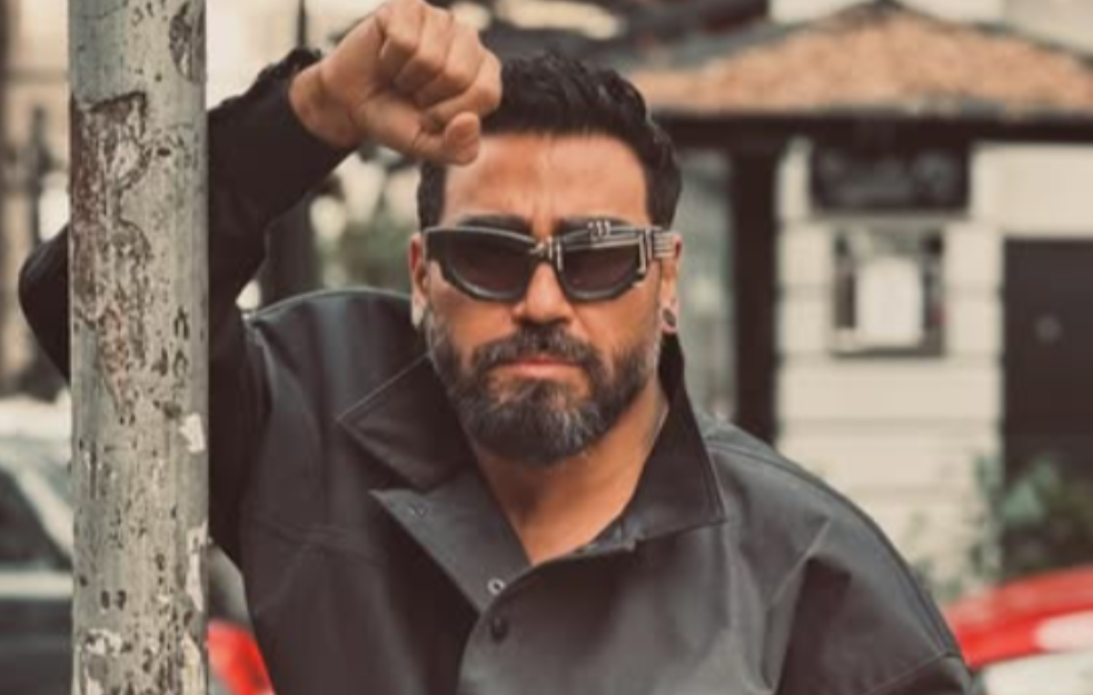 Azisu je najbolja drugarica rodila dete