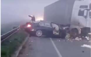 Vozač BMW krvav izašao iz auta, i  pohvalio se... usledio ŠOK SNIMAK! 