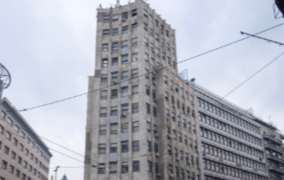 Ko je novi vlasnik sedam spratova Palate Albanija?