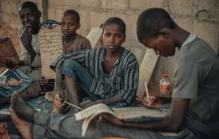 Više od 250 otete dece u Nigeriji i dalje nije vraćeno: Roditelji očajni i besni