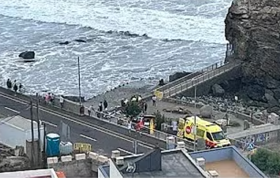 Talas na Tenerifima odeo turiste u more: Tri osobe poginule, ima nestalih