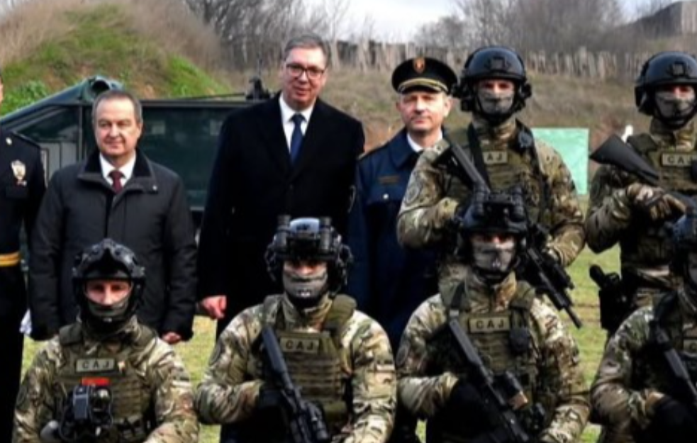 Vučić na obeležavanju dana SAJ-a: Specijalne jedinice blago svake zemlje