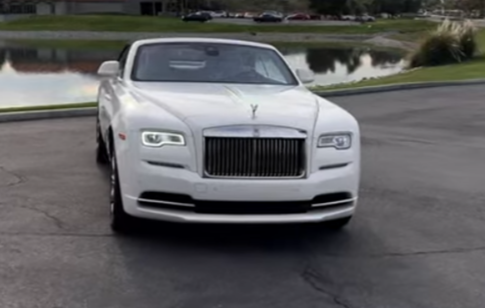 Nova igračka za bogataše: Rols-Rojs biće proizveden u samo 25 primeraka