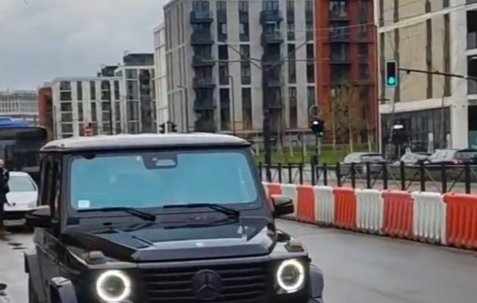 Nemanja Šarović objavio video: Marko Kričak u Mercedesu G klase od 200.000 evra? (VIDEO)