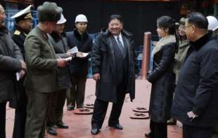 Kim Džong Un nadgledao testiranje rakete zemlja-vazduh dugog dometa