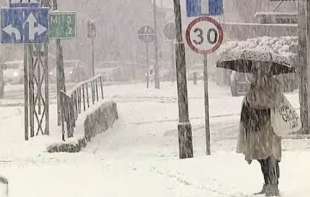 Francuska se suočava sa obilnim padavinama i snežnim lavinama