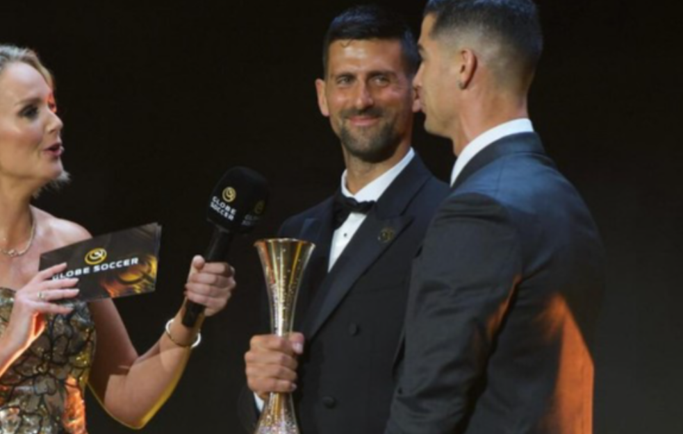 Novak Đoković iz ruku Kristijana Ronalda dobio posebnu nagradu u Dubaiju