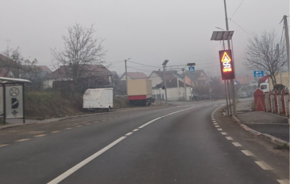 Zbog mokrih kolovoza vozačima se savetuje oprezna vožnja