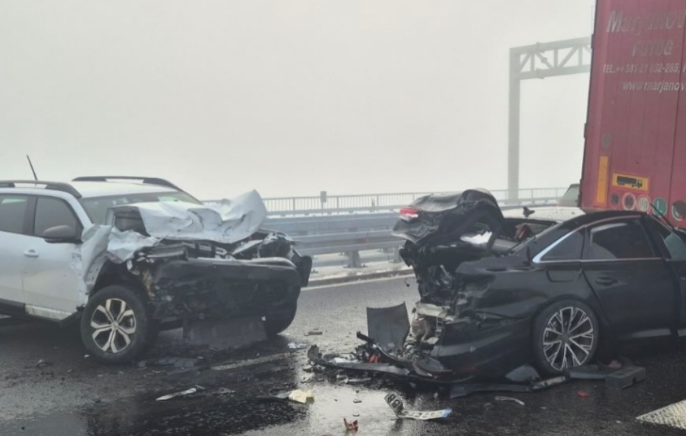 Lančani sudar sa više povređenih lica (FOTO)