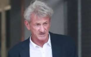 Šon Pen u ljubavi sa osobom za koju misle da je MUŠKO